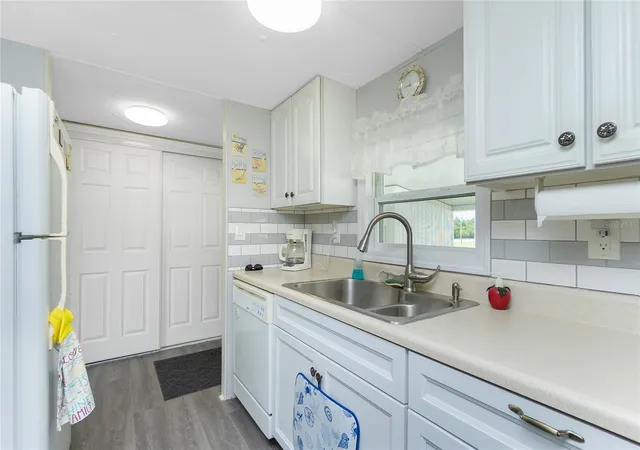 Photo 4 of Manufactured home for sale at 7598 Ratan Cir, Port Charlotte, FL 33981 | MLS# C7508153 | Listing updated on 2026-03-14