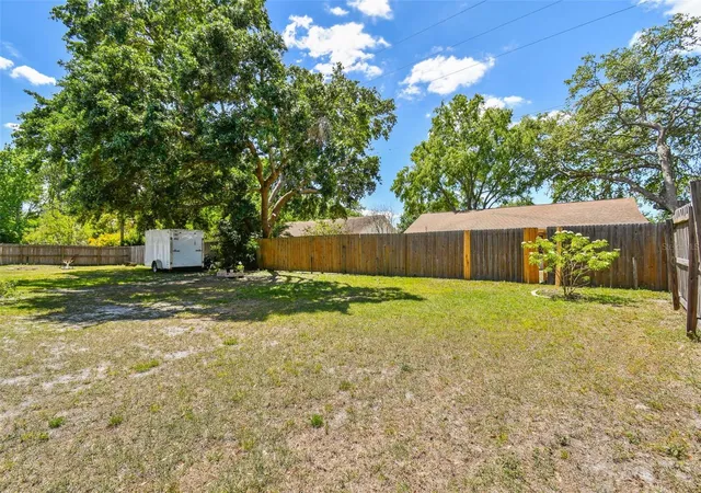 5th image of 24231 Satinwood Ct, Lutz, FL 33559 | MLS# TB8371212
