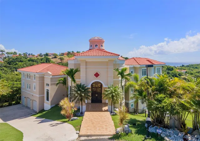 Photo 2 of Mansion for sale at 44 Cocoloba St #44, Humacao, PR 00791 | MLS# PR9112888 | Listing updated on 2026-08-20