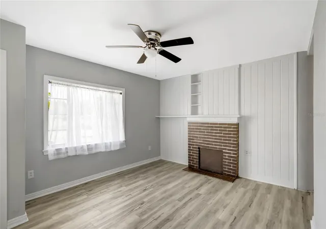 Photo 4 of Single family home for sale at 322 N Frankfort Ave, Deland, FL 32724 | MLS# O6297333 | Listing updated on 2026-10-08