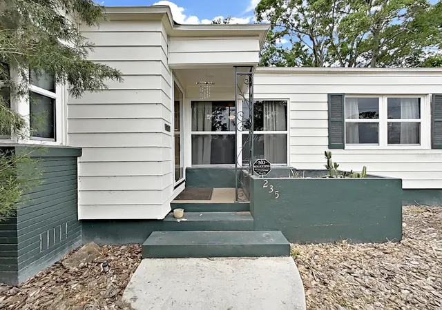 Homes for sale in Saint Petersburg, FL | 235 38Th St S, Saint Petersburg, FL 33711 | MLS# TB8371401