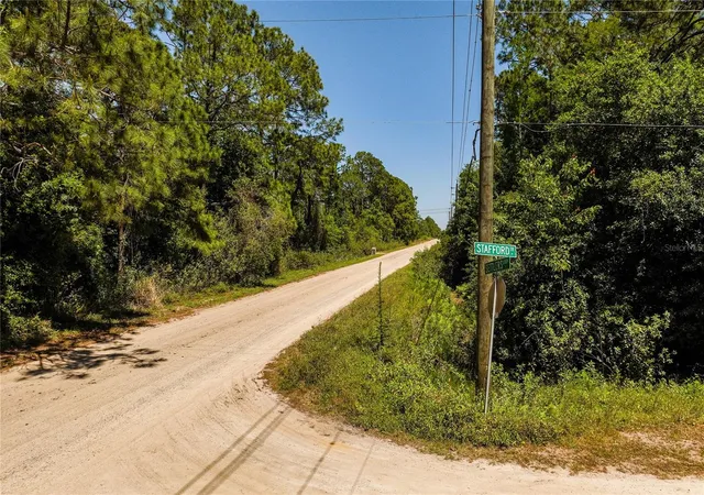 3rd image of Stafford Trl, Geneva, FL 32732 | MLS# O6297446
