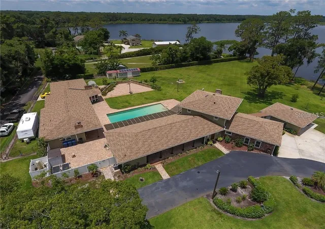 52nd image of 910 N Kepler Rd, Deland, FL 32724 | MLS# V4942014