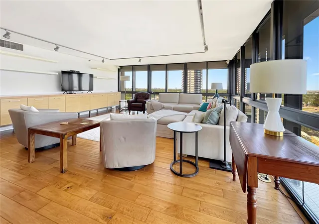 4th image of 3301 Bayshore Blvd #2003D, Tampa, FL 33629 | MLS# TB8371920