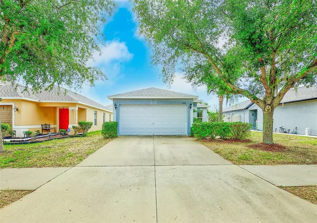 1st image of 15410 Quail Woods Pl, Ruskin, FL 33573 | MLS# TB8372396