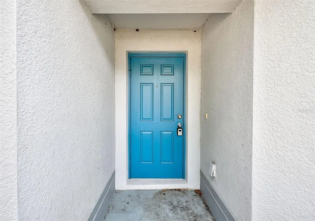 5th image of 15410 Quail Woods Pl, Ruskin, FL 33573 | MLS# TB8372396
