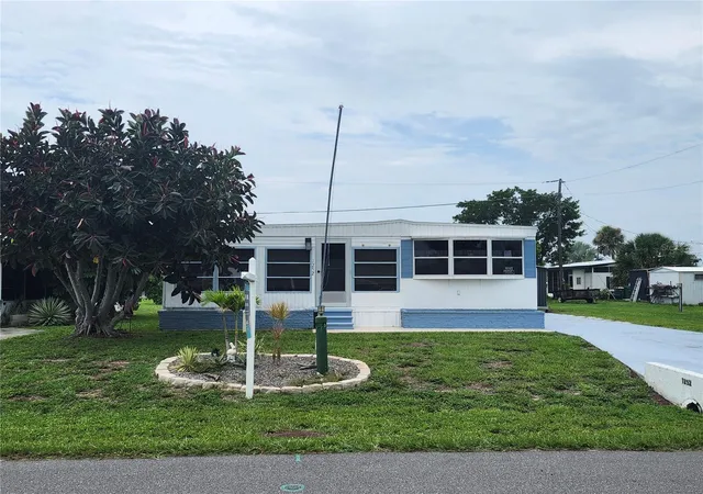 Photo 1 of Manufactured home for sale at 1252 Kingfisher Dr, Englewood, FL 34224 | MLS# D6141857 | Listing updated on 2026-07-29