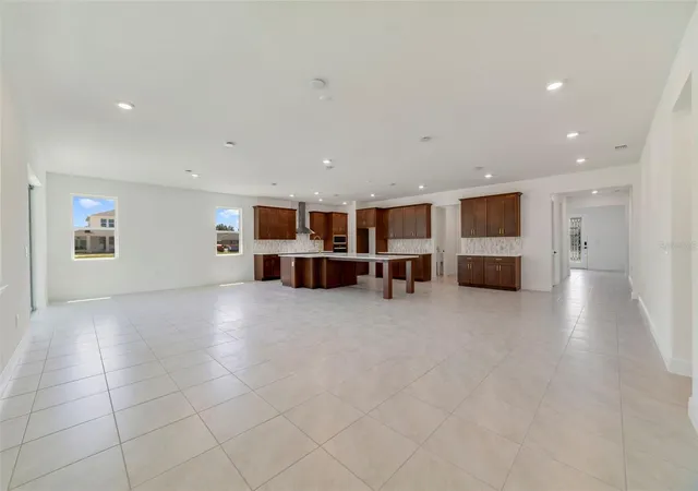 5th image of 3057 Water Clover Ct, Apopka, FL 32712 | MLS# O6298733