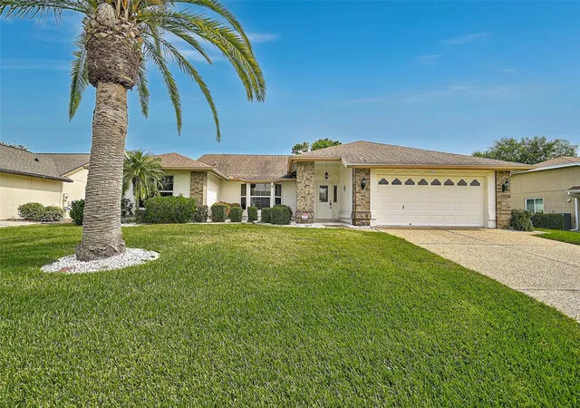 Homes for sale in Bradenton, FL | 4360 Presidential Avenue Cir E, Bradenton, FL 34203 | MLS# A4648494