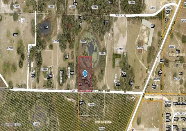 1st image of 9239 E Treasure Island Ave, Leesburg, FL 34788 | MLS# O6298941