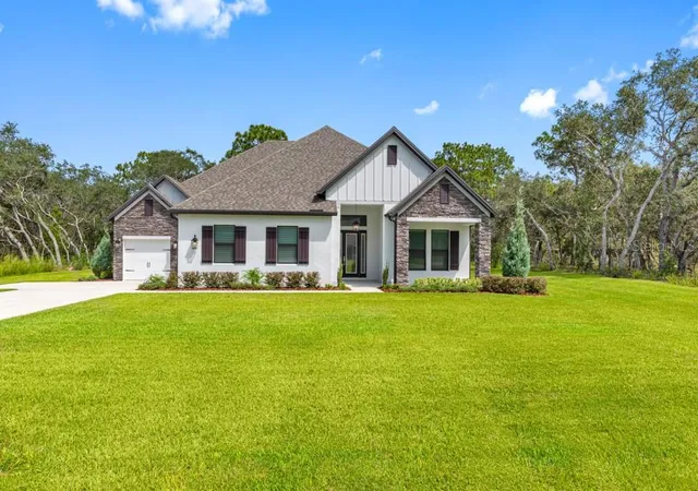 Photo 1 of Single family home for sale at 17444 Nokota Ave, Hudson, FL 34667 | MLS# TB8373376 | Listing updated on 2026-10-06
