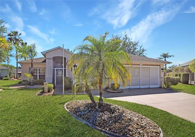 Photo 2 of Single family home for sale at 20631 Prince Ranier Pl, Leesburg, FL 34748 | MLS# G5095688 | Listing updated on 2026-10-03