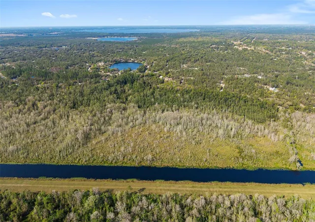 26th image of 475 Fisher Rd, Ocklawaha, FL 32179 | MLS# OM699363