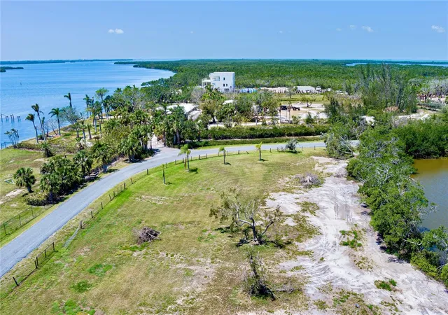 5th image of 285 & 286 Horseshoe Loop Rd, Terra Ceia, FL 34250 | MLS# A4648773