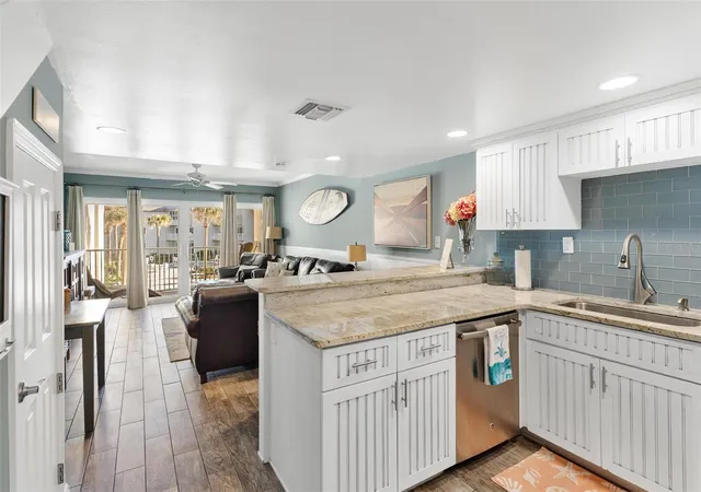 5th image of 4841 Saxon Dr #E206, New Smyrna Beach, FL 32169 | MLS# G5095720