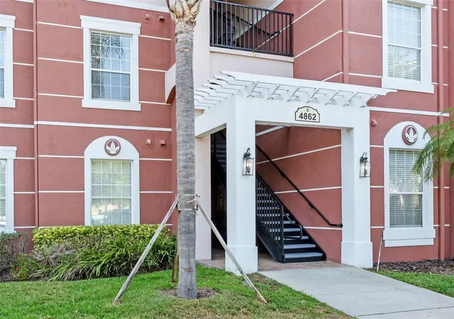 Photo 2 of Condo for sale at 4862 Cayview Ave #407, Orlando, FL 32819 | MLS# S5124892 | Listing updated on 2026-03-25