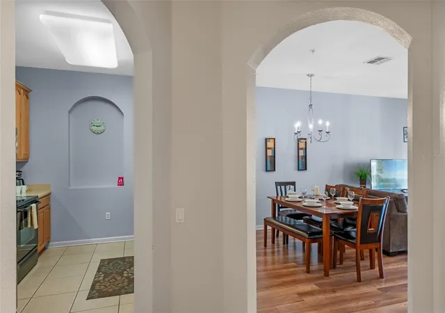 Photo 3 of Condo for sale at 4862 Cayview Ave #407, Orlando, FL 32819 | MLS# S5124892 | Listing updated on 2026-03-25