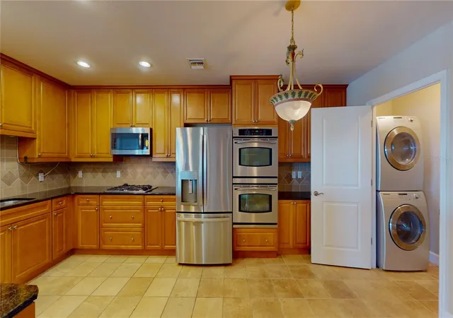 Homes for sale in Orlando, FL | 2305 Edgewater Dr, Orlando, FL 32804