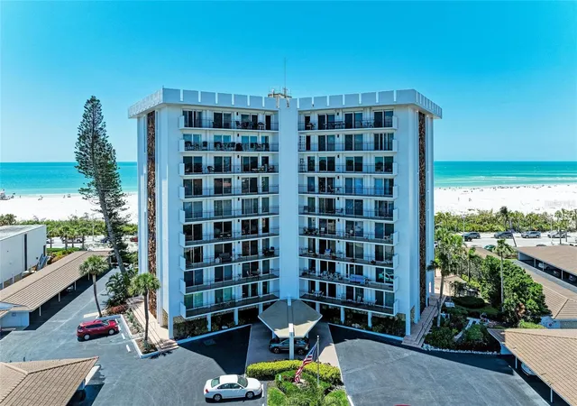 3rd image of 101 Benjamin Franklin Dr, Sarasota, FL 34236