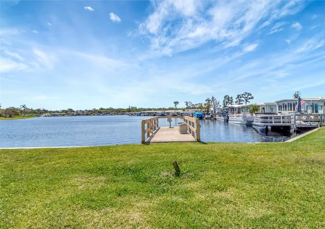 Photo 4 of Manufactured home for sale at 1401 W Highway 50 #143, Clermont, FL 34711 | MLS# G5095793 | Listing updated on 2026-08-01