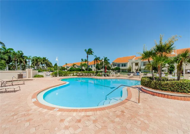 Listing Photo 2 - Condo for sale in building located at 6191 Bahia Del Mar Blvd, ST PETERSBURG, FL 33715 - Unit #103
