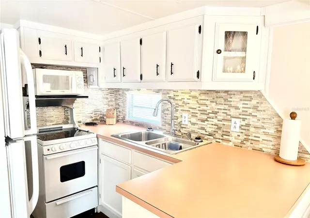 3rd image of 3300 26Th Ave E #217, Bradenton, FL 34208 | MLS# A4649171