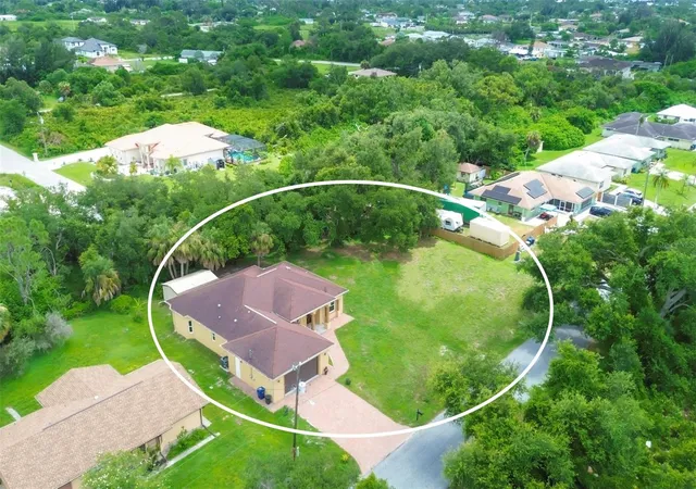 Photo 3 of Single family home for sale at 431 Sevilla St, North Port, FL 34287 | MLS# N6138502 | Listing updated on 2026-04-07
