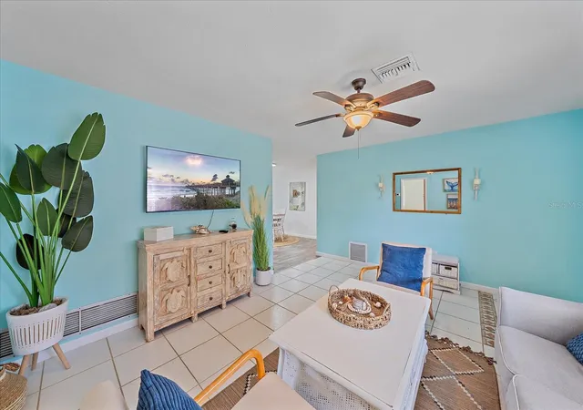 5th image of 108 Stanford Rd, Venice, FL 34293 | MLS# A4649370