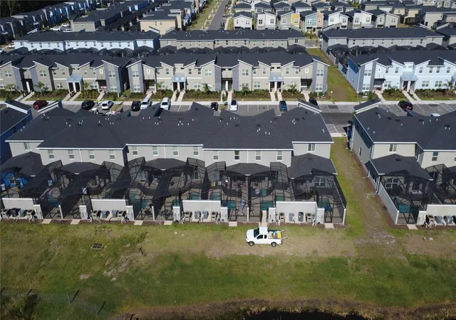 Photo 3 of Townhouse for sale at 2605 Reading Trl, Kissimmee, FL 34746 | MLS# S5125201 | Listing updated on 2026-06-24