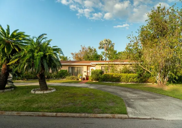 Homes for sale in Tampa, FL | 631 Luzon Ave, Tampa, FL 33606 | MLS# TB8375997