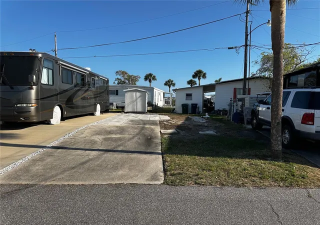 Homes for sale in Palmetto, FL | 63 Terra Ceia Dr, Palmetto, FL 34221 | MLS# A4649409