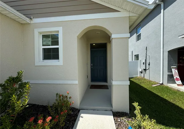 Photo 3 of Single family home for sale at 1648 Heart Bar Rd, Kindred, FL 34744 | MLS# S5125282 | Listing updated on 2026-08-28