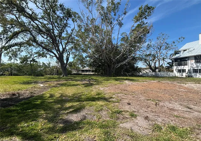 Photo 3 of Land for sale at 4417 Dolphin Ln, Palmetto, FL 34221 | MLS# A4649640 | Listing updated on 2026-10-09
