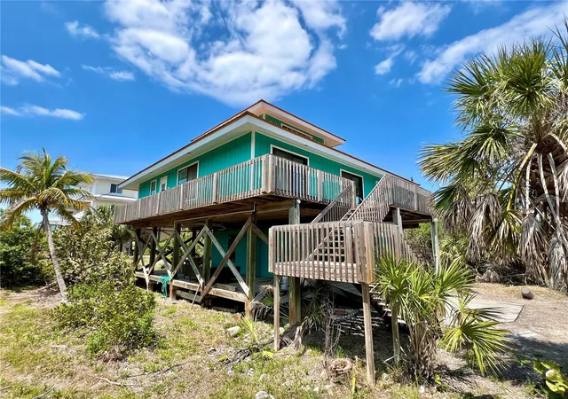 Homes for sale in Placida, FL | 9580 Almirate Ct, Placida, FL 33946 | MLS# D6142036