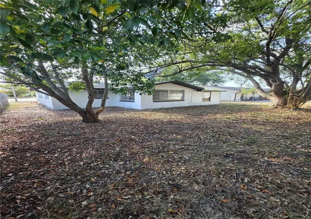 24th image of 10336 Oak Hill Dr, Port Richey, FL 34668 | MLS# S5125352