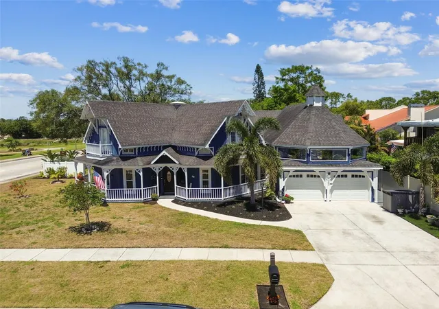 32nd image of 1500 Elmwood St, Clearwater, FL 33755 | MLS# TB8376986