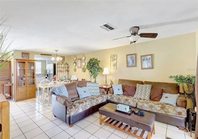 4th image of 2811 S Pines Dr, LARGO, FL 33771
