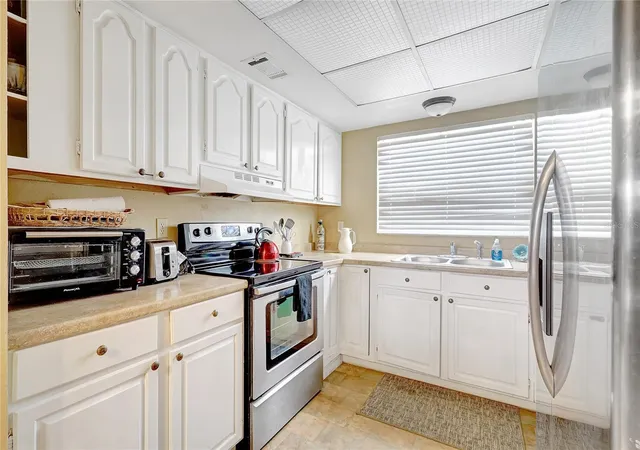 5th image of 2811 S Pines Dr, LARGO, FL 33771