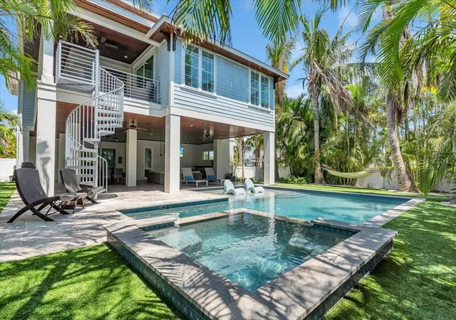 Photo 4 of Single family home for sale at 222 Willow Ave, Anna Maria, FL 34216 | MLS# A4649861 | Listing updated on 2026-08-25