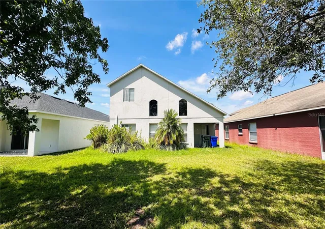 Photo 2 of Sale Pending at 3965 Hampton Hills Rd, Lakeland, FL 33810 | MLS# TB8377859 | Listing updated on 2026-04-28