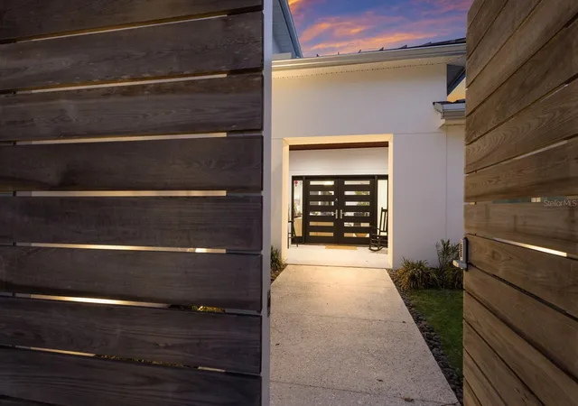 Photo 2 of Single family home for sale at 238 Island Cir, Sarasota, FL 34242 | MLS# A4650032 | Listing updated on 2026-06-27