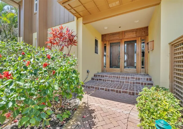 3rd image of 1058 Eldorado Ave, Clearwater Beach, FL 33767 | MLS# TB8377994