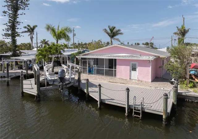 Photo 1 of Single family home for sale at 11476 May St, Matlacha, FL 33993 | MLS# A4650138 | Listing updated on 2026-04-12