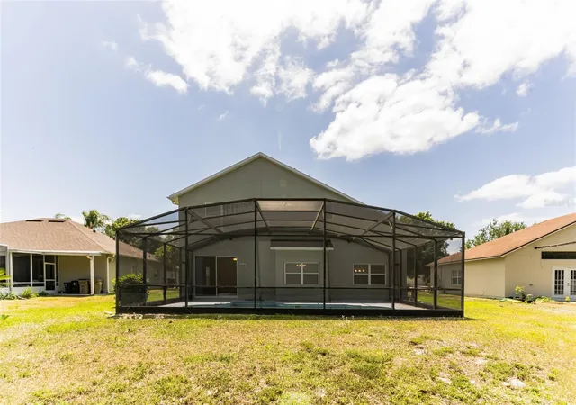 Photo 3 of Single family home for sale at 2433 Huron Cir, Kissimmee, FL 34746 | MLS# TB8378409 | Listing updated on 2026-07-28