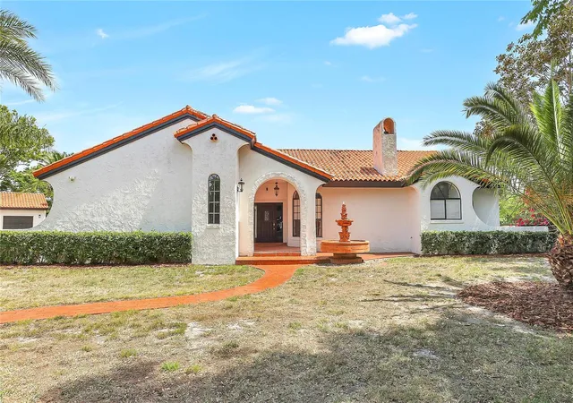 3rd image of 13124 Filly Ct, Windermere, FL 34786 | MLS# O6303140