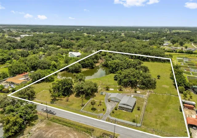 Photo 1 of Single family home for sale at 3101 Medulla Rd, Plant City, FL 33566 | MLS# TB8378840 | Listing updated on 2026-10-02