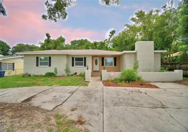 Single family home for sale at 1919 19th Street NW, Winter Haven, FL 33881 | MLS# P4934625 | Listing updated on 2026-06-10