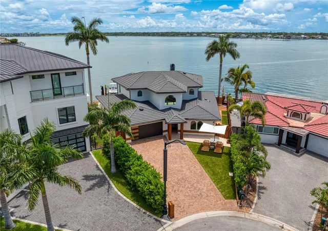 3rd image of 2250 Donato Dr, Belleair Beach, FL 33786 | MLS# TB8379196