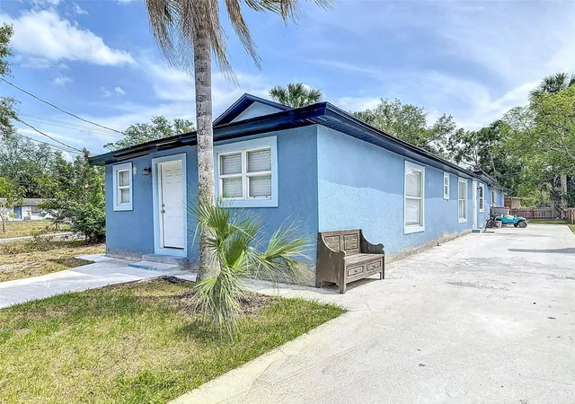 1st image of 1403 W 13th Pl, Sanford, FL 32771 | MLS# O6303626