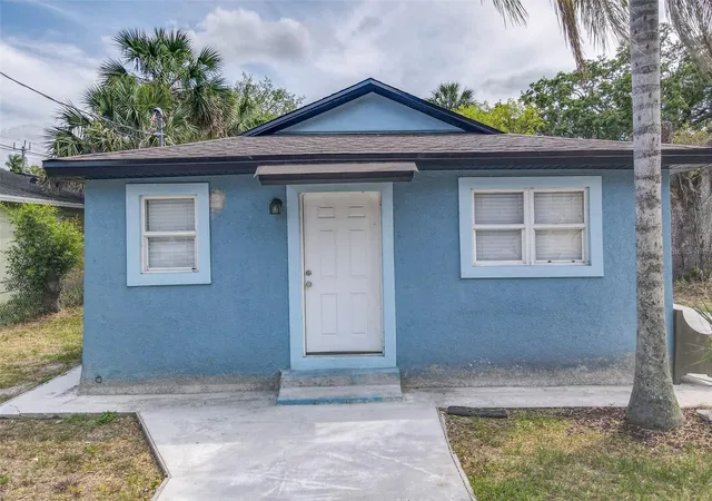 3rd image of 1403 W 13Th Pl, Sanford, FL 32771 | MLS# O6303626